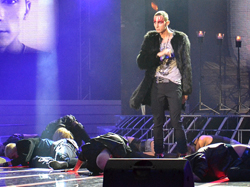 ����� � �X Factor� ����� ��� ��-�������� � ����� �������� �������. ������� ������� �� ���� �������� ����� ���-������� � �������� �������� ��������� �� ������ �������.